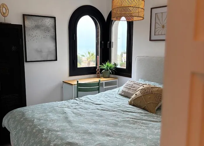 Torre Y Mar Penthouse With Seaviews شقة *