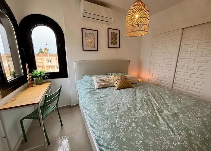 Torre Y Mar Penthouse With Seaviews شقة