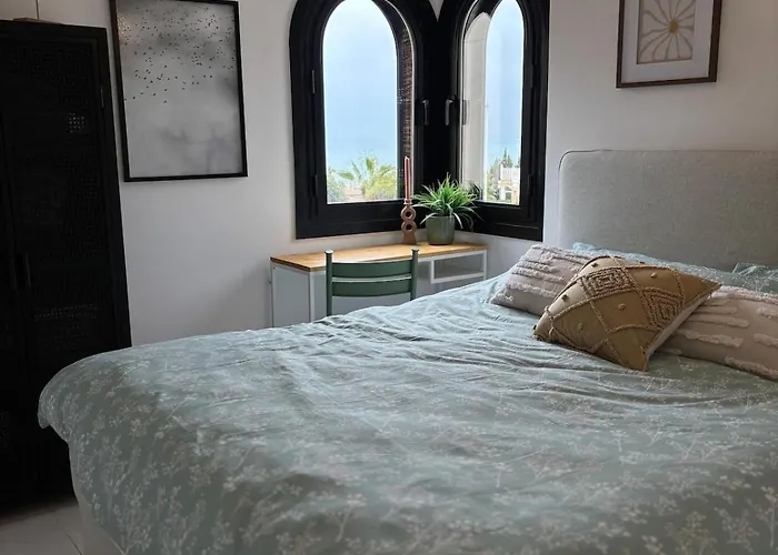 Torre Y Mar Penthouse With Seaviews شقة